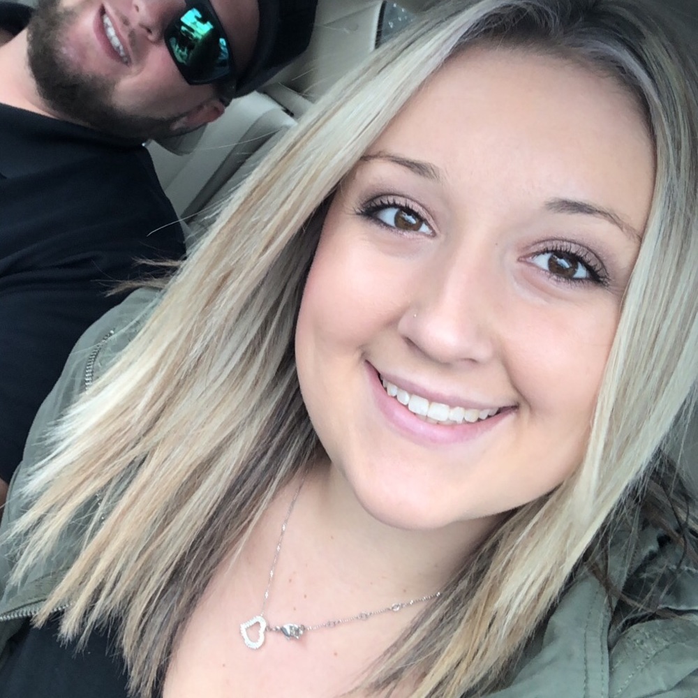 Meet your Posher, Kelly